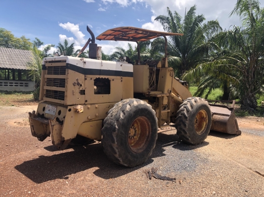 ขายรถตักล้อยางKOMATSU 510 เอกสารเล่มทะเบียนราคา 400,000 ขายรถตักล้อยางKOMATSU 510 เอกสารเล่มทะเบียนราคา 400,000