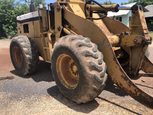 ขายรถตักล้อยางKOMATSU 510 เอกสารเล่มทะเบียนราคา 400,000