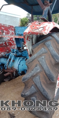 ขายด่วน รถไถแมสซี่ และ m7500 เหมา2คัน ไม่มีอุปกรณ์ รถใช้ลากลานมัน เพียง 130000 บาท