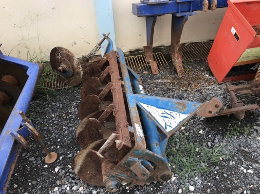 ขายผาน 5 ใส่ 20-30 แรง พวงละ 9,500 บาท