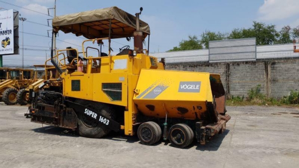 รถปูยาง VOGELE S1603 เครื่อง Deutz 6 สูบ รถปูยาง VOGELE S1603 เครื่อง Deutz 6 สูบ