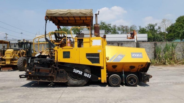 รถปูยาง VOGELE S1603 เครื่อง Deutz 6 สูบ รถปูยาง VOGELE S1603 เครื่อง Deutz 6 สูบ