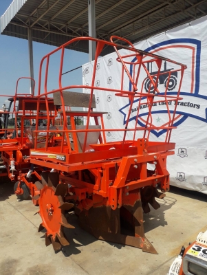 เครื่องปลูกอ้อยมือ 2 สภาพดี พร้อมใช้งานได้เลย