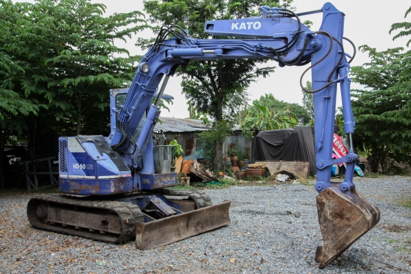 ขายรถแม็กโคร สนใจติดต่อ 086-324-1992