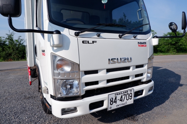 6 ล้อ ISUZU NMR130แรง ไมล์ 86,000 กม. (ไมล์แท้) น้อง ๆ ป้ายแดง ตู้แห้งยาว 4.3 ม. ออกมามือเดียวป้ายแด