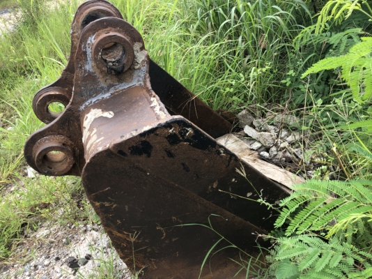 ขายด่วน KOBELCO SK200 MART-5 SUPER เอกสารเล่มทะเบียน  รถใช้งานได้ พร้อมหัวแย็กและบุ๋งกี้ สนใจสอบุาม 093-0764943  K ตั้ม