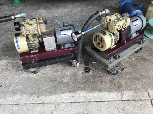 ขายปั๊มสุญญากาศแบบ Dry pump Orion 1/2HP. 380V made in Japan สภาพสวย หมุนนิ่ม ดูดแรง มาพร้อมแท่นล้อเลื่อน พร้อมใช้งาน มีมา 2ชุดครับ ราคาชุดละ 5,500 บาท ขายปั๊มสุญญากาศแบบ Dry pump Orion 1/2HP. 380V made in Japan สภาพสวย หมุนนิ่ม ดูดแรง มาพร้อมแท่นล้อเลื่อน พร้อมใช้งาน มีมา 2ชุดครับ ราคาชุดละ 5,500 บาท