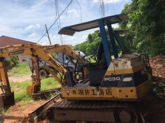 ขาย 2 คันKOMATSU PC30-6 ราคาคันละ 165,000