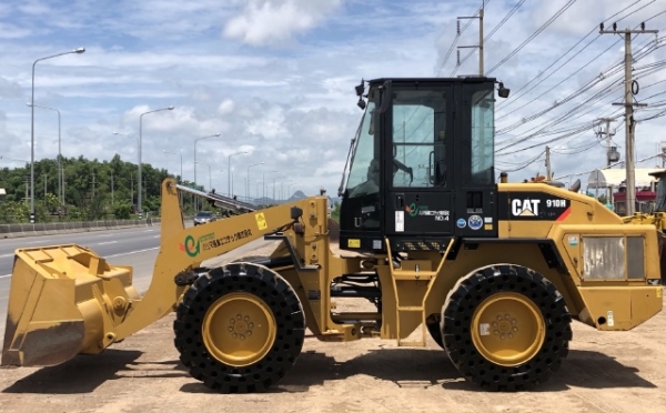 ขายรถตักล้อยาง CAT 910H นำเข้าเองจากญี่ปุ่น สภาพสวยพร้อมใช้ มีVDOการทำงานครับ