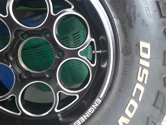 ล้อ+ยางอะไหล่285เทพๆ เอาไว้แขวนท้ายรถสวยๆ มี 1วง