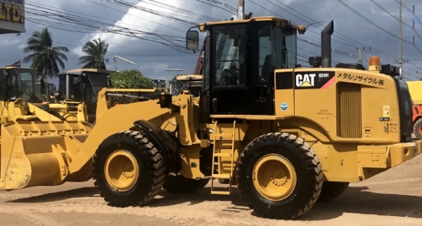 ขายรถตักล้อยาง CAT 924H แขนยาวพิเศษ นำเข้าเองจากญี่ปุ่น สภาพสวยพร้อมใช้ มีVDOการทำงานครับ