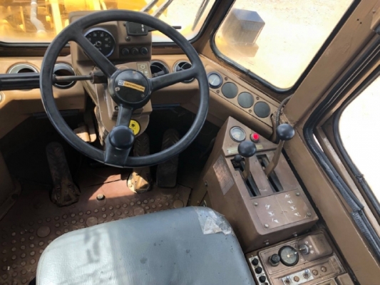 ขายรถตักล้อยาง CAT 936E นำเข้าเองจากญี่ปุ่น สภาพสวยพร้อมใช้ มีVDOการทำงานครับ