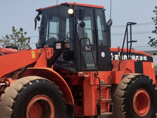 ขายรถตักล้อยาง CAT 962G นำเข้าเองจากญี่ปุ่น สภาพสวยพร้อมใช้ มีVDOการทำงานครับ