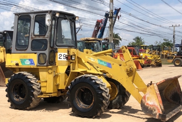 ขายรถตักล้อยาง FURUKAWA FL50-1 (เทียบเท่า WA50) (3,XXX ชั่วโมง) นำเข้าเองจากญี่ปุ่น สภาพพร้อมใช้ มีVDOการทำงานครับ
