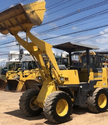 ขายรถตักล้อยาง KOMATSU WA80-3 นำเข้าเองจากญี่ปุ่น สภาพสวยพร้อมใช้งาน มีVDOการทำงานครับ ขายรถตักล้อยาง KOMATSU WA80-3 นำเข้าเองจากญี่ปุ่น สภาพสวยพร้อมใช้งาน มีVDOการทำงานครับ