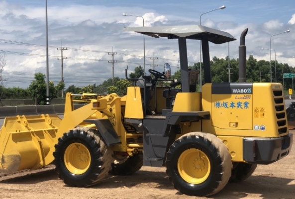 ขายรถตักล้อยาง KOMATSU WA80-3 นำเข้าเองจากญี่ปุ่น สภาพสวยพร้อมใช้งาน มีVDOการทำงานครับ ขายรถตักล้อยาง KOMATSU WA80-3 นำเข้าเองจากญี่ปุ่น สภาพสวยพร้อมใช้งาน มีVDOการทำงานครับ