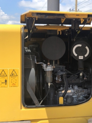 ขายรถตักล้อยาง KOMATSU WA80-3 นำเข้าเองจากญี่ปุ่น สภาพสวยพร้อมใช้งาน มีVDOการทำงานครับ ขายรถตักล้อยาง KOMATSU WA80-3 นำเข้าเองจากญี่ปุ่น สภาพสวยพร้อมใช้งาน มีVDOการทำงานครับ