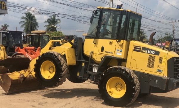 ขายรถตักล้อยาง KOMATSU WA100-6 ปี 2013 นำเข้าเองจากญี่ปุ่น สภาพสวยพร้อมใช้งาน มีVDOการทำงานครับ