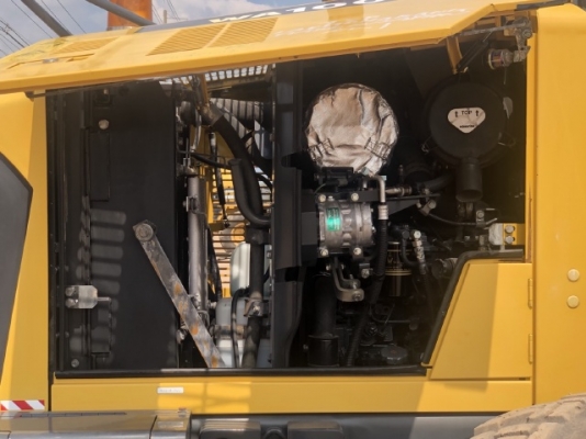 ขายรถตักล้อยาง KOMATSU WA100-6 ปี 2013 นำเข้าเองจากญี่ปุ่น สภาพสวยพร้อมใช้งาน มีVDOการทำงานครับ