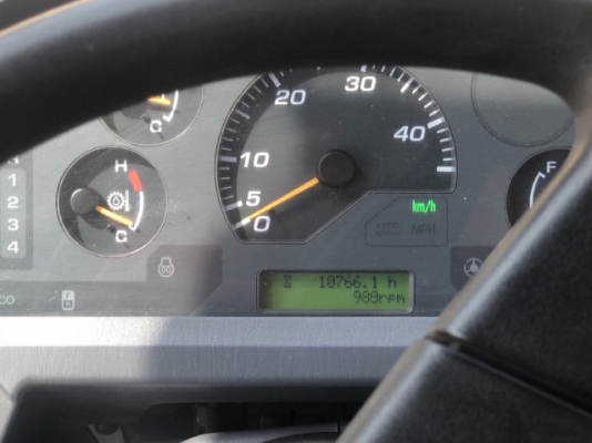 ขายรถตักล้อยาง KOMATSU WA100-6 ปี 2013 นำเข้าเองจากญี่ปุ่น สภาพสวยพร้อมใช้งาน มีVDOการทำงานครับ