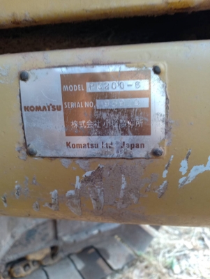 ขาย KOMATSU 200-6 เอกสารอินวอย รถพร้อมใช้