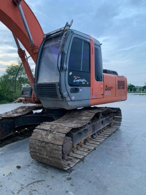 zx200 พร้อมใช้งาน เล่มทะเบียน 12,xxxชม ลองระบบที่ลาดหลุมแก้ว ราคา 1150000฿ โทรหา081-989-1989 หรั่งครับ