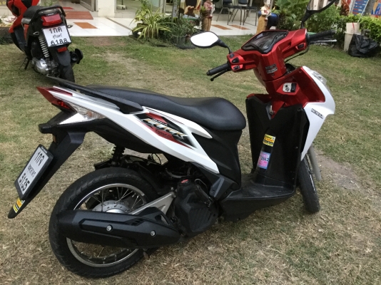 ขายมอเตอร์ไซด์ Honda Click 125i ปี 58 ภาษีไม่ขาด รถสภาพเยี่ยม บำรุงรักษาอย่างดี พร้อมใช้งาน