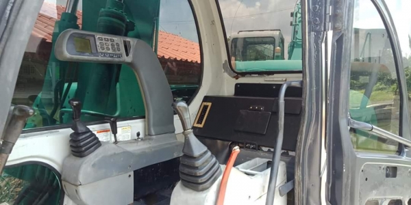 ขายจ้า..KOBELCO SK120-2 มาร์คไฟว์ เก่าใน สภาพดี ไฟฟ้าครบ ลองระบบกันได้ทุกวัน เอกสารอินวอย โทร 089-3818694จ๊อย ขายจ้า..KOBELCO SK120-2 มาร์คไฟว์ เก่าใน สภาพดี ไฟฟ้าครบ ลองระบบกันได้ทุกวัน เอกสารอินวอย โทร 089-3818694จ๊อย