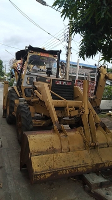 ขายหน้าตักหลังขุด CAT428B