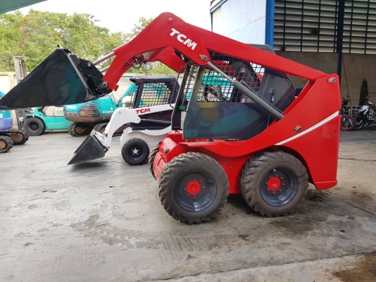 บ๊อบแคท TCM 709 เก่านอกไม่เคยใช้งานในไทย คล่องตัว เครื่องยนต์ดี ระบบดี  4สูบ ราคา 380,000'บาท  สนใจโทร 083-4355829 081-8416818 รับรองคุณภาพ ติดต่อสอบถามได้ที่  กดไปที่ลิ้งค์้เพื่อสอบถาม   Line: https://line.me/R/ti/p/\%40zbk0541k