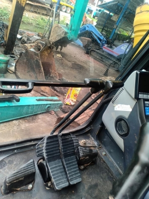 ขายจ้า..KOMATSU PC130-8. เก่าใน  สวย  เดิมๆๆ  เครื่องปั๊มแห้ง  เอกสารเล่มทะเบียน โทร 089-3818694 จ๊อย