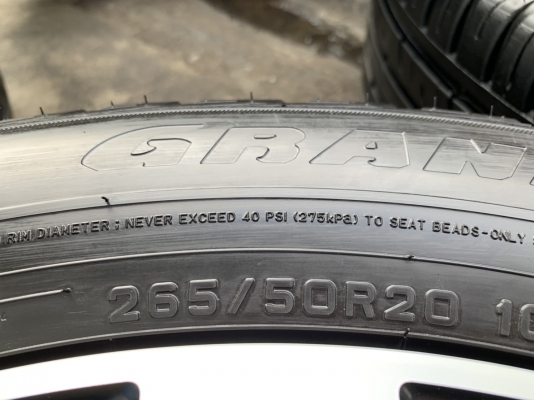 ล้อแม็กป้ายแดง Toyota Fortuner TRD ขอบ 20 พร้อมยางป้ายแดง 265-50-20 Dunlop ปี 19 สวยๆ