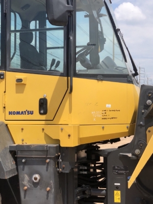 ขายรถตักล้อยาง KOMATSU WA200-6 ปี 2013 นำเข้าเองจากญี่ปุ่น สภาพสวยพร้อมใช้งาน มีVDOการทำงานครับ
