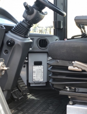 ขายรถตักล้อยาง KOMATSU WA200-6 ปี 2013 นำเข้าเองจากญี่ปุ่น สภาพสวยพร้อมใช้งาน มีVDOการทำงานครับ