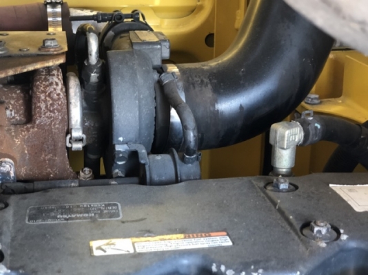 ขายรถตักล้อยาง KOMATSU WA200-6 ปี 2013 นำเข้าเองจากญี่ปุ่น สภาพสวยพร้อมใช้งาน มีVDOการทำงานครับ