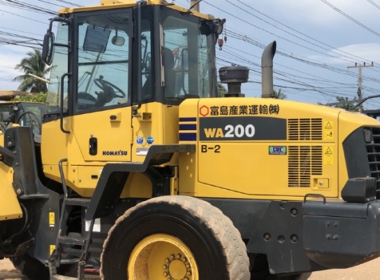 ขายรถตักล้อยาง KOMATSU WA200-6 ปี 2013 นำเข้าเองจากญี่ปุ่น สภาพสวยพร้อมใช้งาน มีVDOการทำงานครับ
