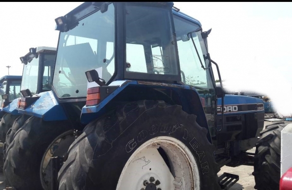 ขาย NEW HOLLAND 8340 2เพลา 125 แรง เก่านอก โทร. 084-5424150 ขาย NEW HOLLAND 8340 2เพลา 125 แรง เก่านอก โทร. 084-5424150
