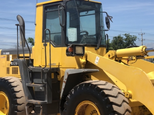 ขายรถตักล้อยาง KOMATSU WA300-3E นำเข้าเองจากญี่ปุ่น สภาพสวยพร้อมใช้ มีVDOการทำงานครับ