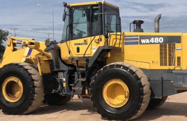 ขายรถตักล้อยาง KOMATSU WA480-6 นำเข้าเองจากญี่ปุ่น สภาพสวยพร้อมใช้ มีVDOการทำงานครับ ขายรถตักล้อยาง KOMATSU WA480-6 นำเข้าเองจากญี่ปุ่น สภาพสวยพร้อมใช้ มีVDOการทำงานครับ