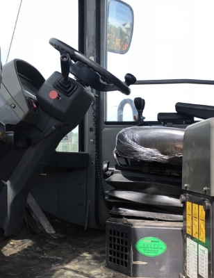 ขายรถตักล้อยาง TCM L32-3 นำเข้าเองจากญี่ปุ่น สภาพสวยพร้อมใช้งาน มีVDOการทำงานครับ ขายรถตักล้อยาง TCM L32-3 นำเข้าเองจากญี่ปุ่น สภาพสวยพร้อมใช้งาน มีVDOการทำงานครับ