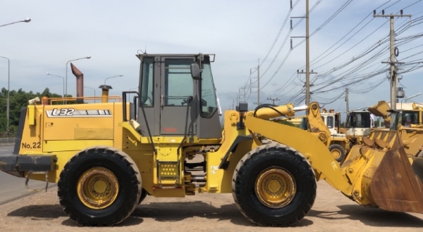 ขายรถตักล้อยาง TCM L32-3 นำเข้าเองจากญี่ปุ่น สภาพสวยพร้อมใช้งาน มีVDOการทำงานครับ ขายรถตักล้อยาง TCM L32-3 นำเข้าเองจากญี่ปุ่น สภาพสวยพร้อมใช้งาน มีVDOการทำงานครับ