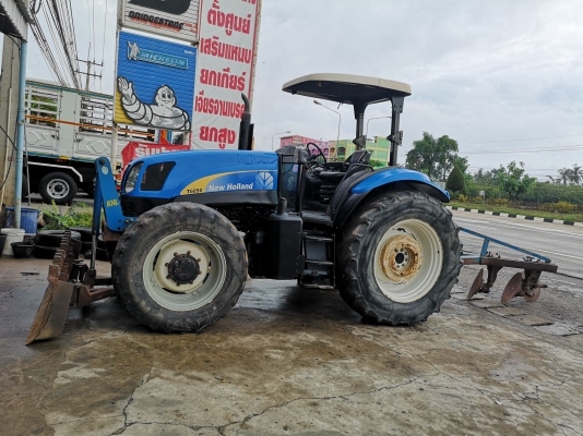 รถไถ New Holland T 6050 6 สูบ  126 แรงม้า สนใจติดต่อ 0819420889 เจ้าของขายเองต่อรองราคาได้