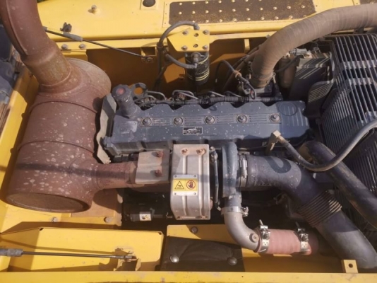 ขาย KOMATSU 200-8 MO ทำงาน 9,XXX ชม เอกสารเล่มทะเบียน รถพร้อมใช้