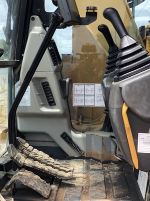 ขายรถขุด 313DCR ปี 2013 (3,xxx ชั่วโมง) นำเข้าเองจากญี่ปุ่น สภาพสวยพร้อมใช้ มีVDOการทำงานครับ