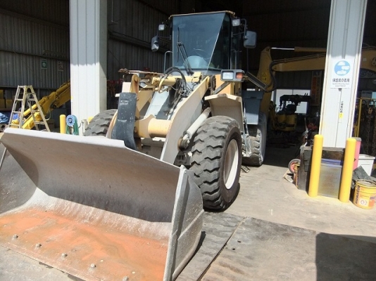 ขายรถตักล้อยาง KOMATSU WA200-5 (6,xxx ชั่วโมง) นำเข้าเองจากญี่ปุ่น สภาพสวยพร้อมใช้ ถึงเร็วๆนี้ครับ