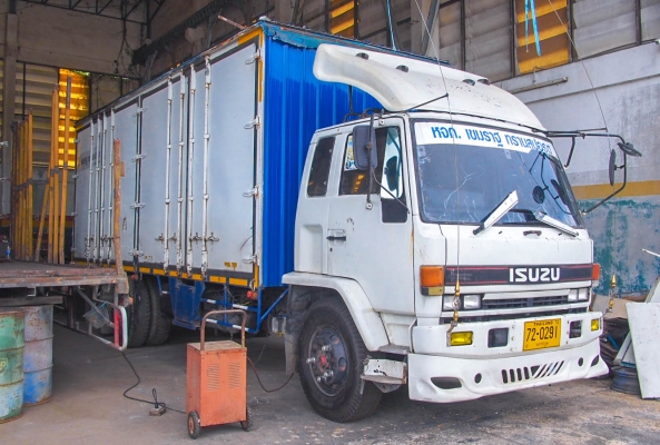 Isuzu ร็อคกี้