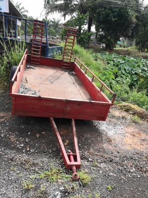 ขายเทลเลอร ์ขนาดกว้าง1.80 ยาว4.50 สภาพสวยพร้อมใช้งาน  ราคา 29,000บาท  สนใจสอบถาม 084-9997463