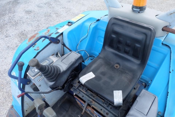 รถแม็คโคร Hitachi ZX27U รถแม็คโคร Hitachi ZX27U