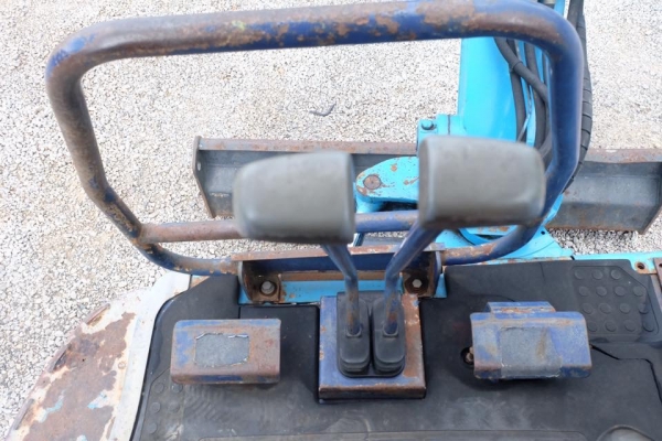 รถแม็คโคร Hitachi ZX27U รถแม็คโคร Hitachi ZX27U