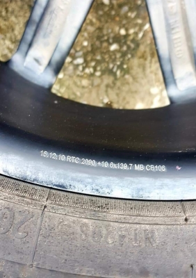 ขายยาง NITTO 420S ขนาด 265/50/20 พร้อมล้อ LENSO
